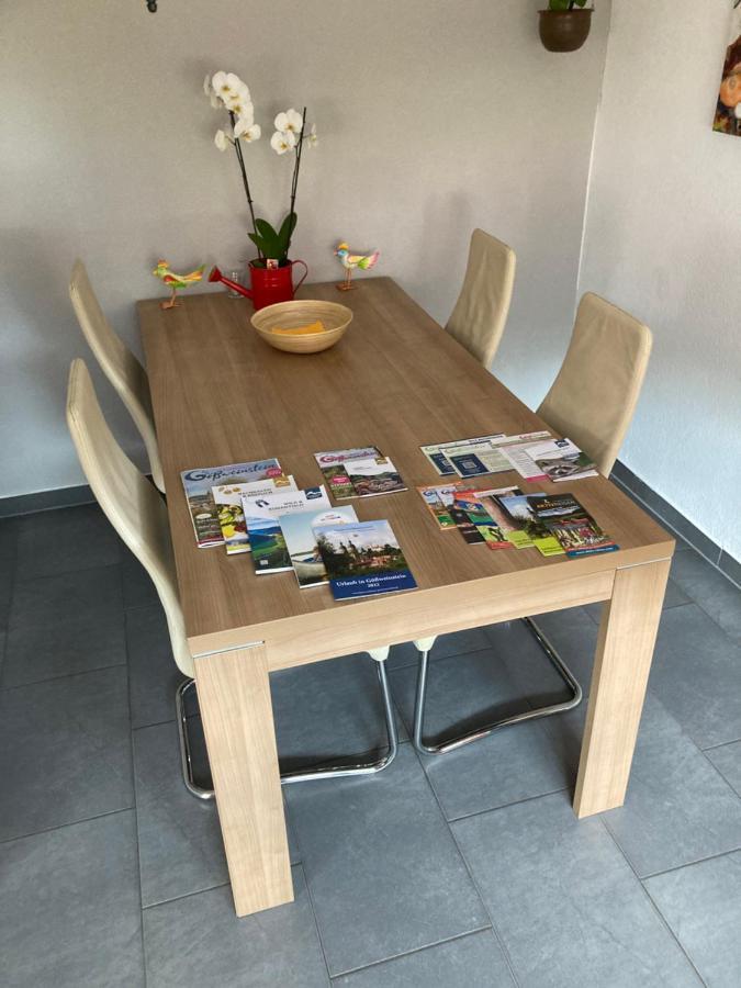 Ferienwohnung Im Gruenen ゲスヴァインシュタイン エクステリア 写真